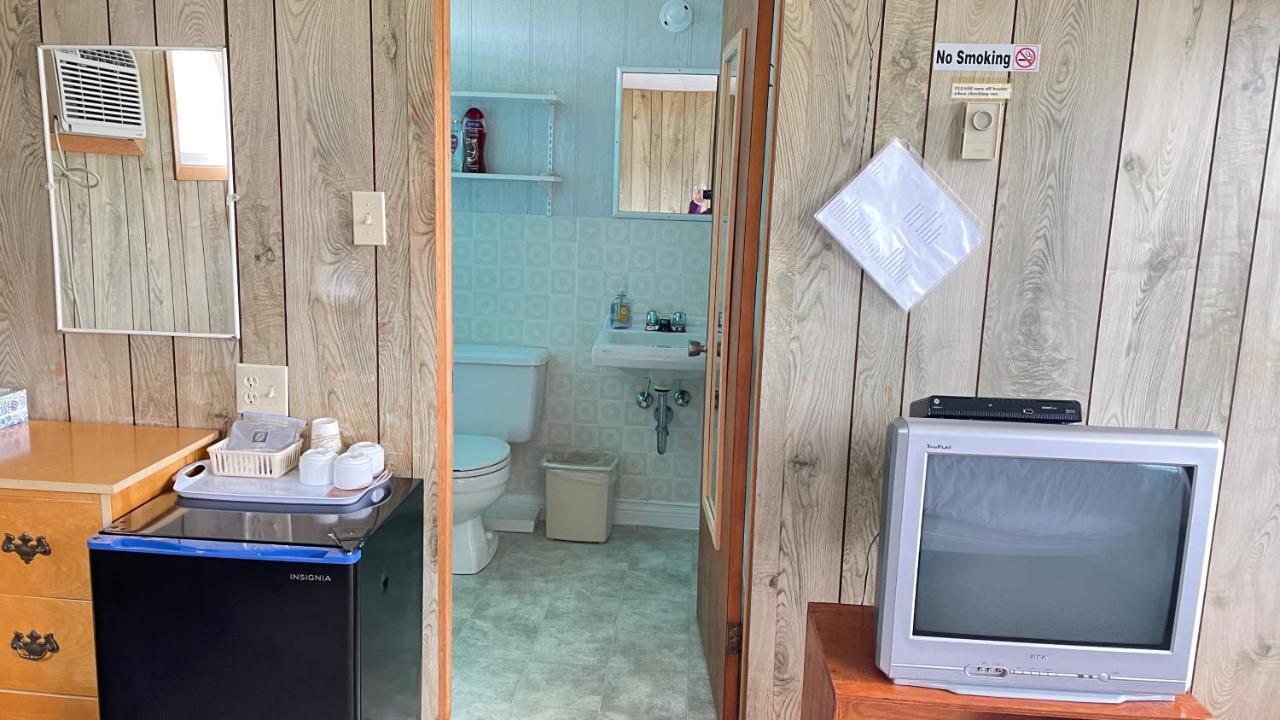 Surrey Rachel'S Motel And Cottages מראה חיצוני תמונה