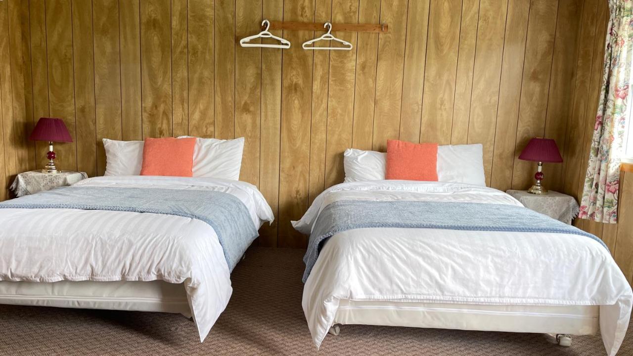 Surrey Rachel'S Motel And Cottages מראה חיצוני תמונה