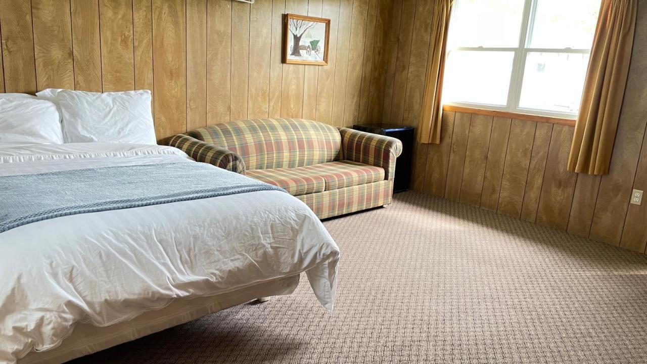 Surrey Rachel'S Motel And Cottages מראה חיצוני תמונה