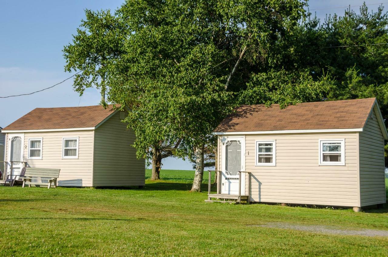 Surrey Rachel'S Motel And Cottages מראה חיצוני תמונה