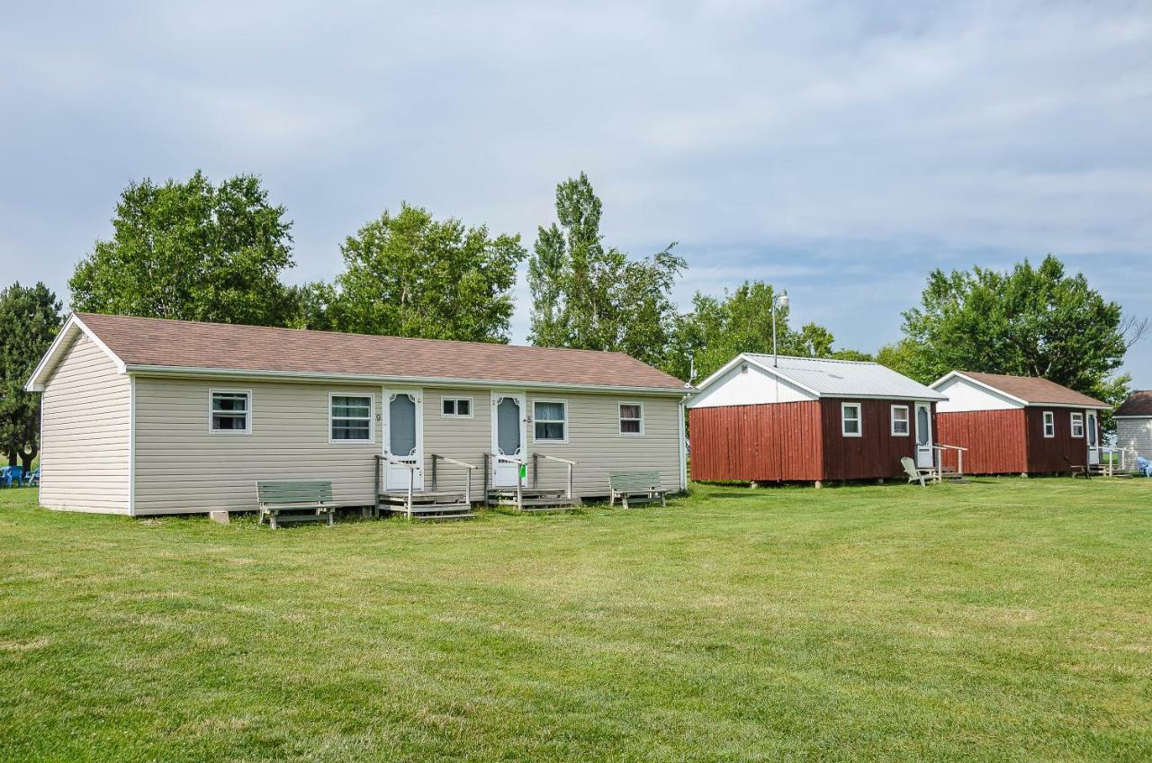 Surrey Rachel'S Motel And Cottages מראה חיצוני תמונה